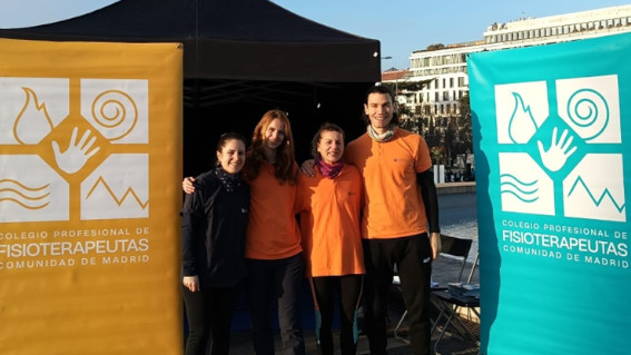 El Colegio patrocinó la Carrera de la Primavera y contó con un estand en la zona de meta