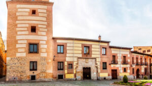 Casa y torre de los Lujanes, el edificio civil más antiguo de Madrid