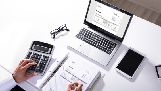 Para pymes y autónomos, el Gobierno ha retrasado hasta 1 de julio de 2027 la entrada en vigor del denominado “Reglamento Verifactu”