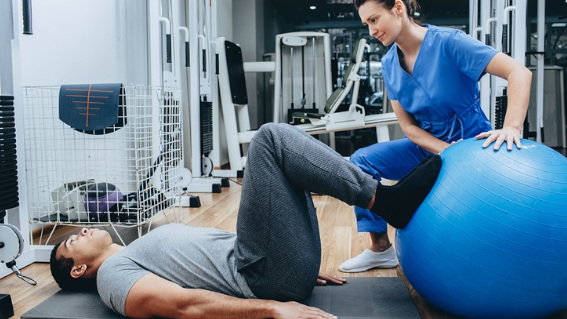 Se ha se ha abierto el proceso de presentación de documentación para las personas que optan a la bolsa única permanentemente abierta para fisioterapeutas de la Comunidad de Madrid
